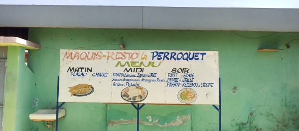 Maquis resto perroquet