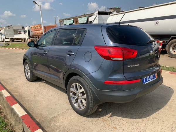 KIA SPORTAGE II